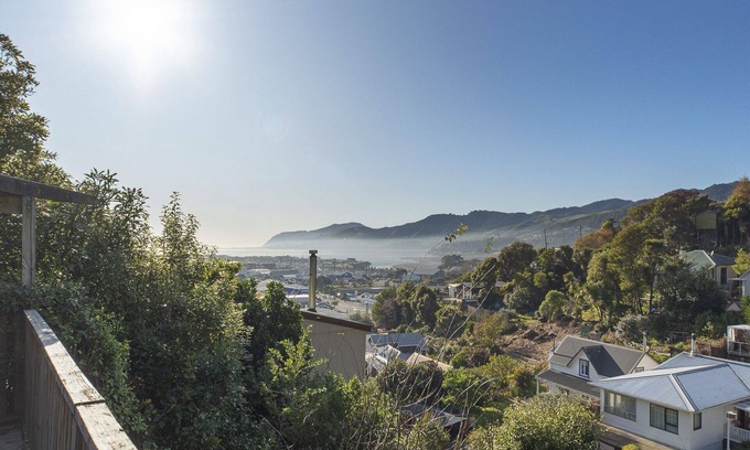 Nelson House | Haven View Cottage with Views over Nelson Marina and Haven Estuary