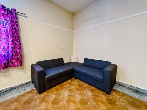 Vadanemelli Hotel | Hawa residency