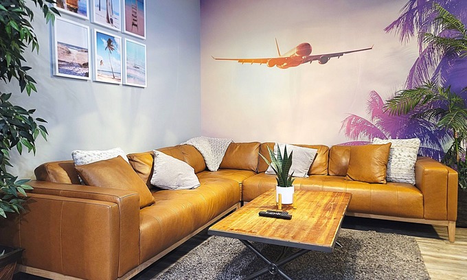 Winnipeg House | ❤️ Hawaii-Peg ❤️ Designer House