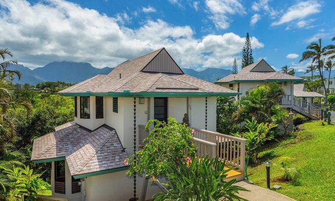 Princeville House | Hawaiian-style Oceanfront Villa - Outrageous Views, Beach Access, Ahh!
