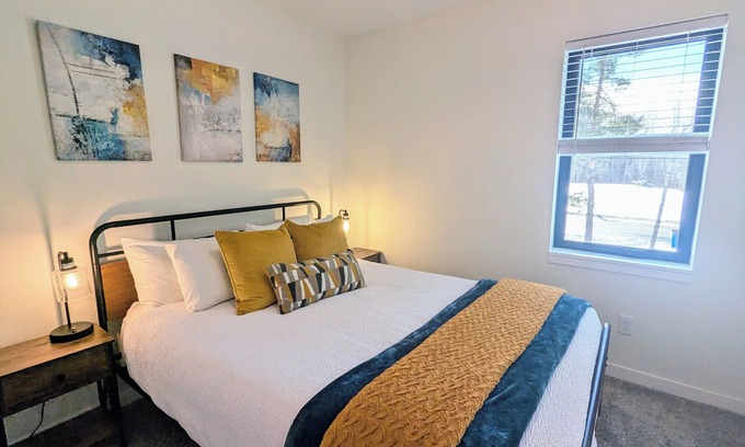 Hermantown House | Hawk's Nest Retreat: Modern Townhome in Quiet Neighborhood