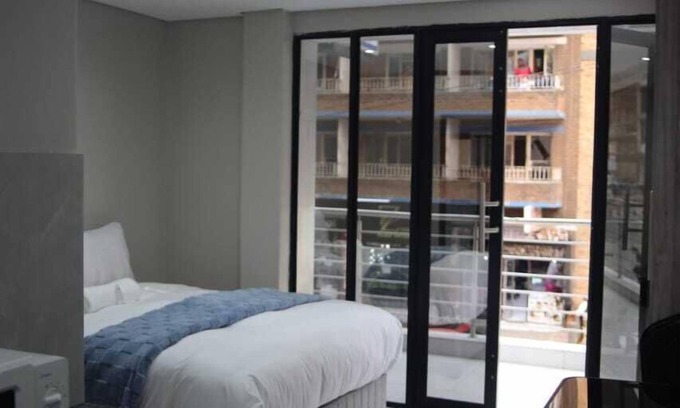 Braamfontein Hotel | Hayat Hotel 94Juta