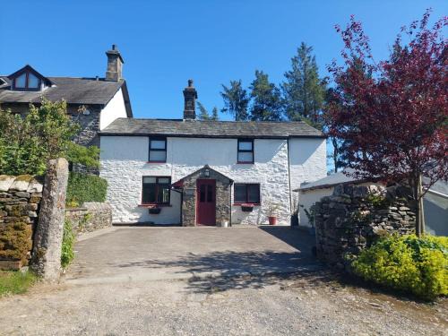 Kendal House | Hayfellside Cottage, Sleep 6,3 Bedrooms(1 ensuite)
