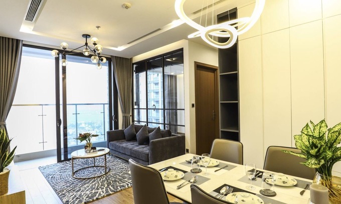 Ngoc Khanh Hotel | HCMC - Vinhomes Metropolis Capital Center