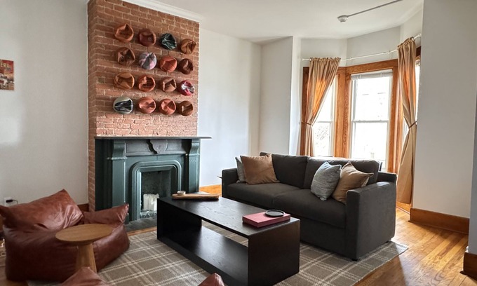 Midtown House | Heart of Midtown - The Dugout @ Willis St Retreat