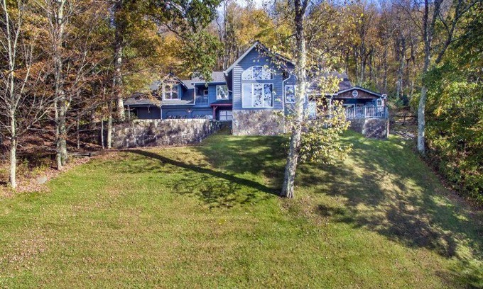 Blowing Rock House | Hearthstone