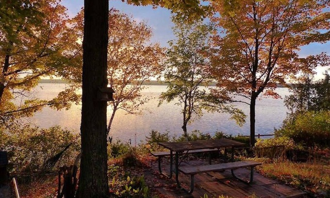 Head Lake Cottage | Hearts Home - Traditional Waterfront Cottage with Great Views, Hot Tub, AC