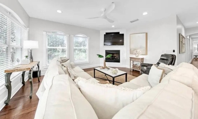 Seagrove Beach Villa | Heated Pool| Private Beach (under 2 min walk) |Gated Community