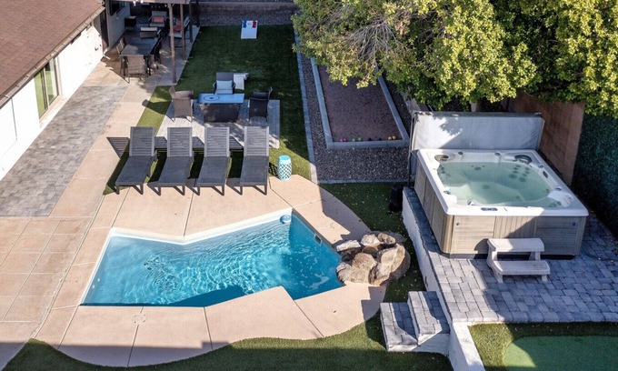 Gold Key Estates House | Heated Pool - Spa - Arcade Games - Pool Table - Ping-Pong - Bocce - Putt Putt