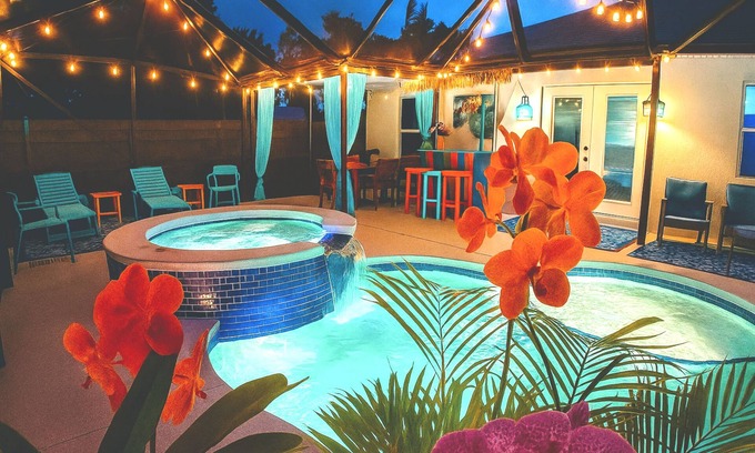 Vero Beach House | Heated Saltwater Pool & Hot Tub Tiki Bar Pet-Friendly Vero Beach Hideaway