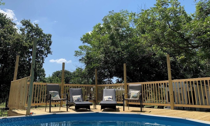 Azle House | Heated Swim Spa, Pool, Hot Tub, Sauna, Pickleball, Game & Poker Rooms, Longhorns