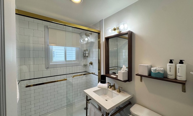 Geneva-on-the-Lake Cottage | Heathwood Cottage