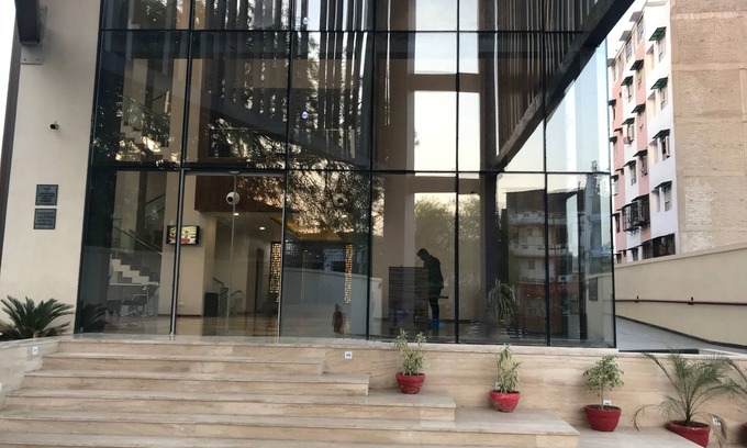 Kanpur Hotel | Heaven View Clarks Inn