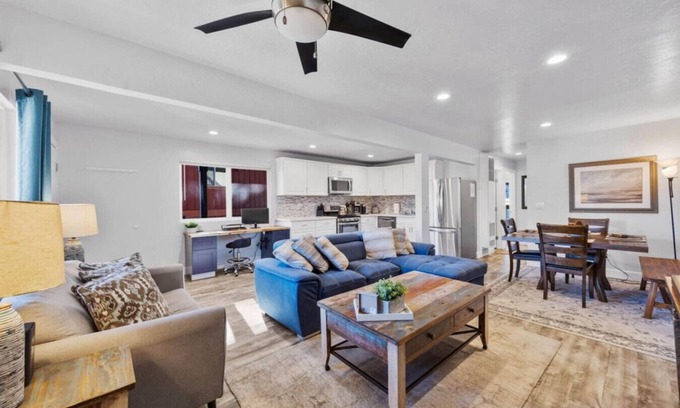 Tahoe Village Condo | Heavenly Condo | Walk to Lift + Balcony | Sleeps 6