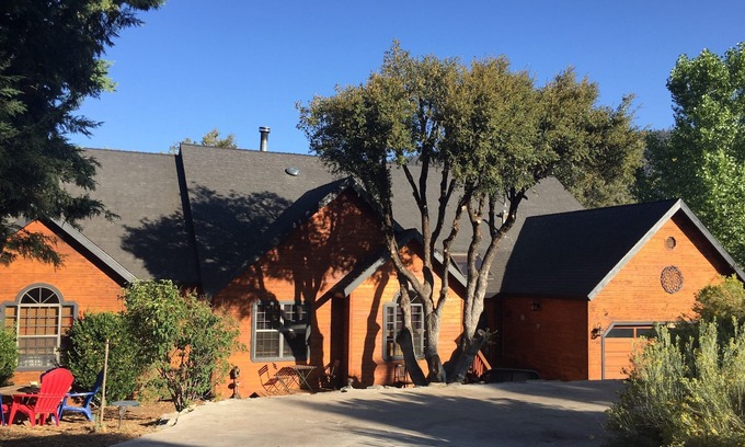 Pine Mountain Club House | Heidi's Mountain Retreat -Enjoy Fall Colors and new spa sauna room.