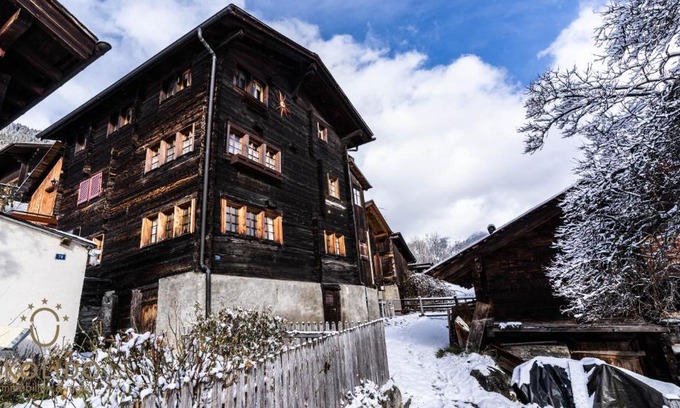Fiesch Apartment | Heimeliges Walliserhaus