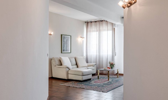 Sesto Fiorentino Apartment | Hela - Sweet Dreams in Florence