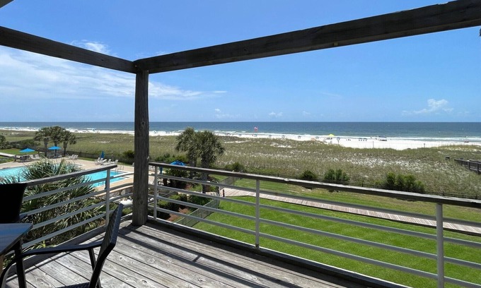 Ono Island Condo | HELLO SUNSHINE! – BEACH-FRONT w/Private Balcony! Lower summer end prices!