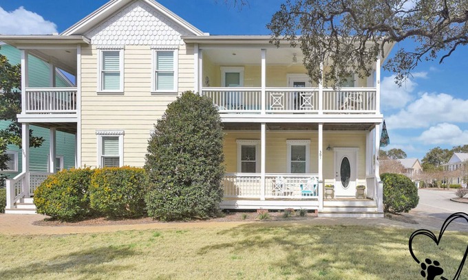 Southport House | Hello Sunshine Townhome
