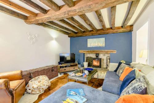 Brancaster House | Hemingford Cottage