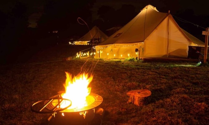 Upper Hulme RV Rental | Hen Cloud View @ Roaches Retreat Eco Glampsite