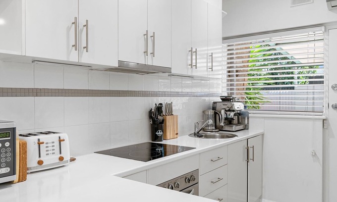 Henley Beach Apartment | Henley Beach Retreat