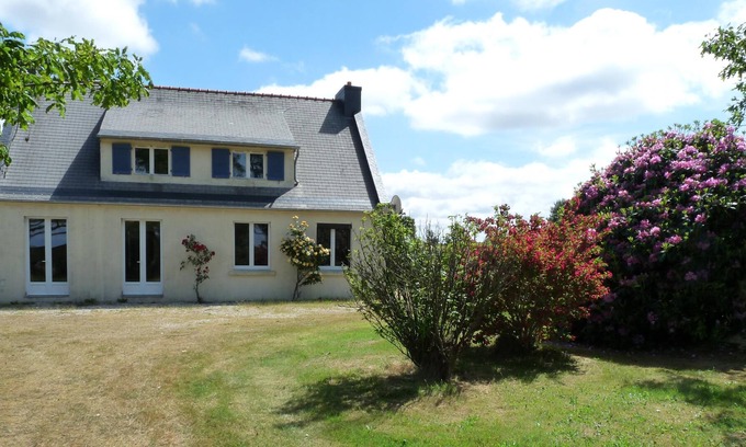 Louannec House | Hent Meur, family home