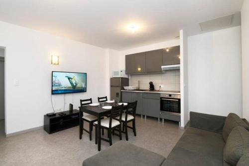 Saint-Quentin Apartment | Heptagone 1