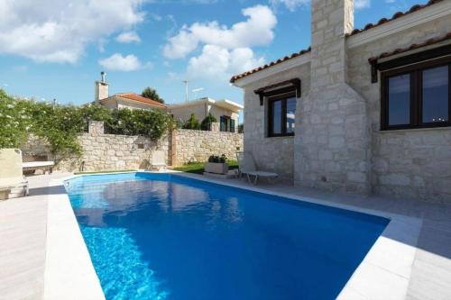 Episkopi Villa | Heraklion Twins House - Private Pool Retreat