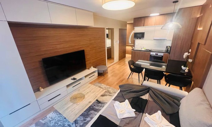 Kiseleff Apartment | Herastrau Modern Studio