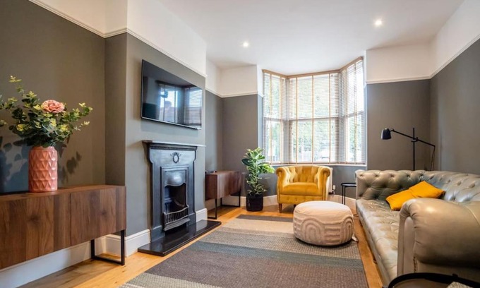 Hereford House | Hereford - Clifton Villa - Beautifully Presented House Located A Short Walk From City Centre - Sleeps 6 Guests - Perfect For Exploring Hereford - Hosted By RENTMYHOUSE