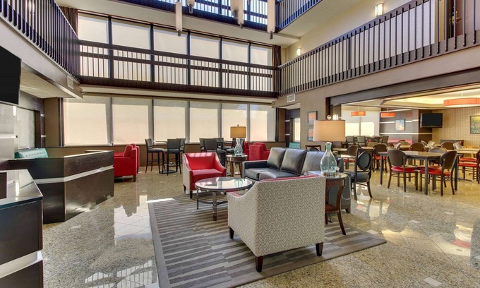 Sugar Land Hotel | Heritage Inn Suites Houston/Sugar Land, Trademark by Wyndham