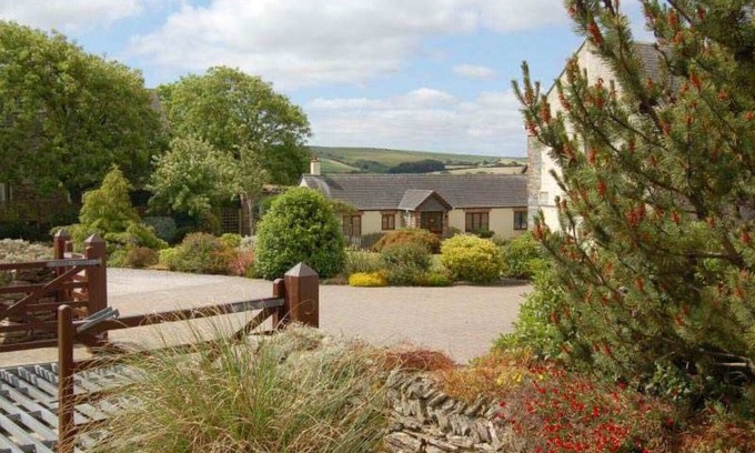 Wadebridge Cottage | Heron Cottage - Two Bedroom Cottage, Sleeps 4