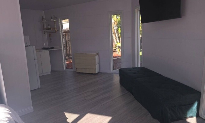 Rancho Penasquitos Apartment | Hexagon Hideaway