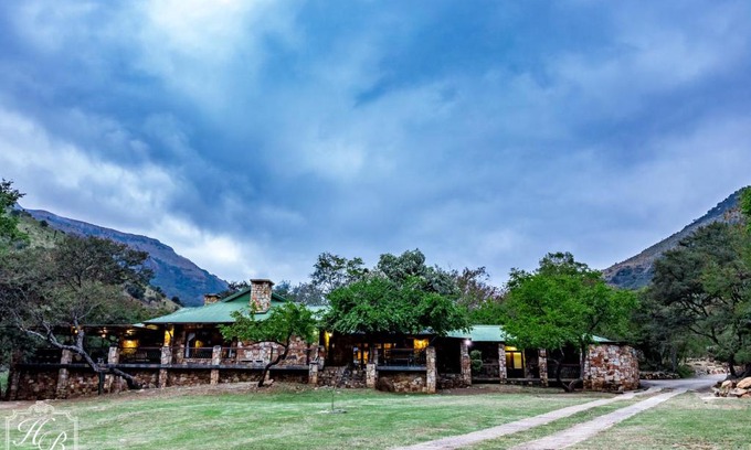 Waterval Boven Cabin | Heysbrook Estate - Luxurious lodges in a private valley