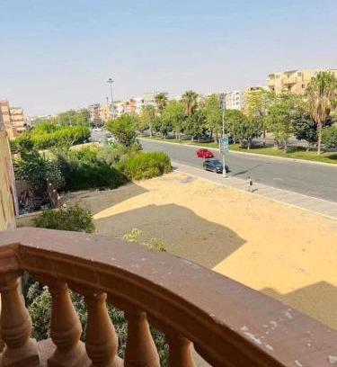 Al Duqqi Apartment | Hi hi apartment