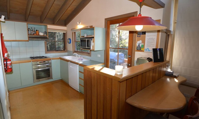 Thredbo Ski Chalet | Hi Plains Garadyigan Chalet is nestled in the natural bush setting of Woodridge