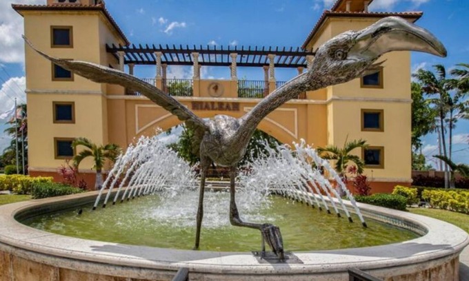 Hialeah House | Hialeah, FL-Express Stay to enjoy- 2 double beds