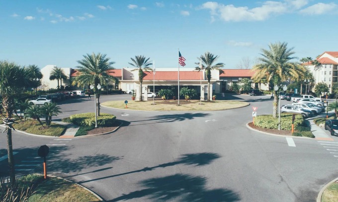 Orange Lake Condo | HICV @ Orange Lake Resort 2BR Suite Sunday Check-In