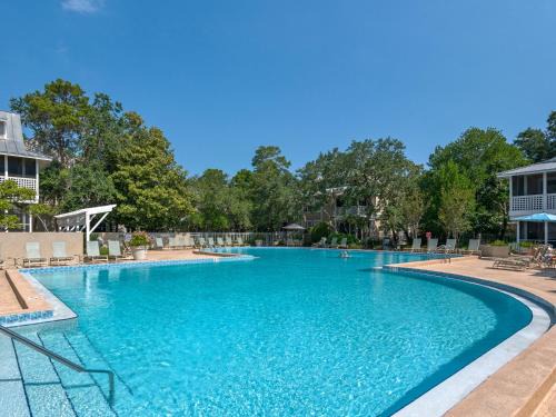 Miramar Beach Apartment | Hidden Dunes Cottage 235 by Newman-Dailey
