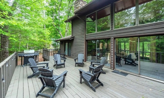 Lake Lure House | Hidden Gem at Rumbling Bald