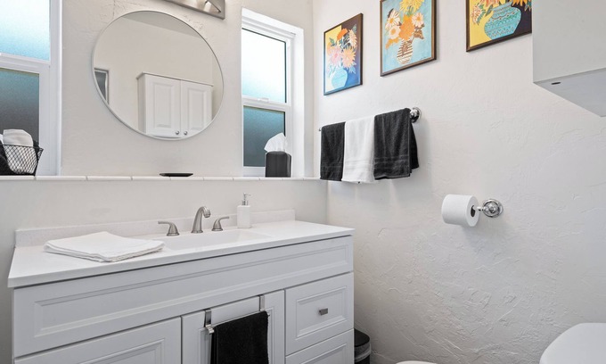 Sam Hughes House | Hidden Gem close to U of A stadium