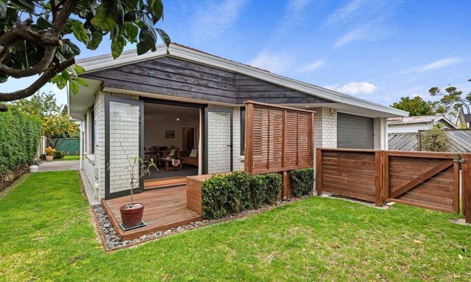 Tauranga South House | Hideaway on Edgecumbe