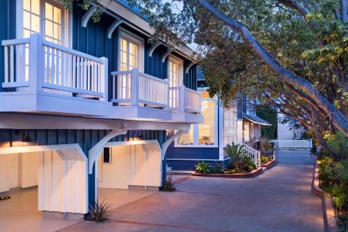 Santa Barbara Beach Hotel | Hideaway Santa Barbara, A Kirkwood Collection Hotel