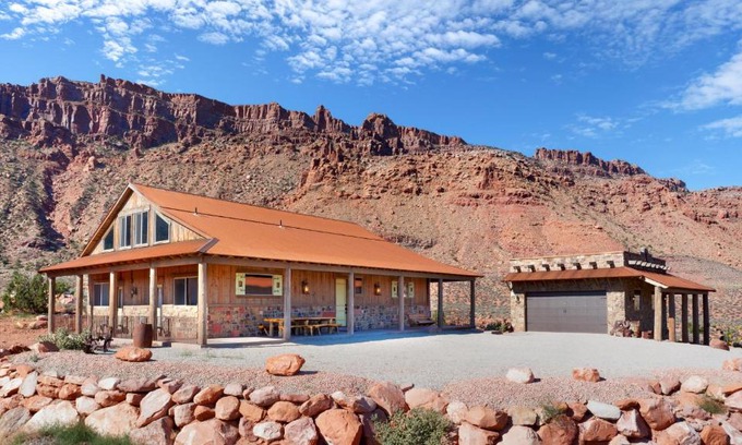 Moab South Valley Bed & Breakfast | Hideout at the Rim