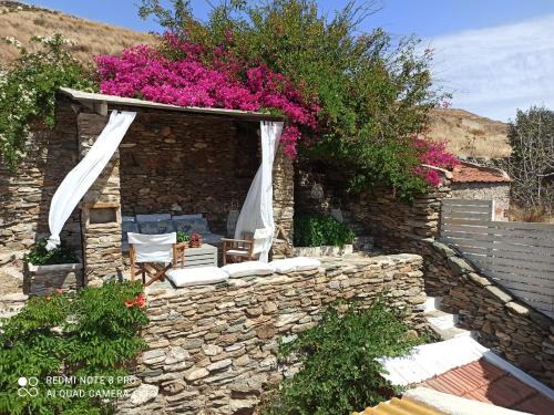 Korissia House | Hidesign Athens Traditional Stone House in Kea's Port