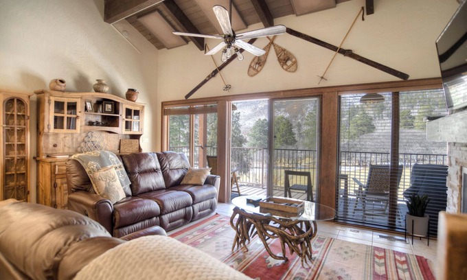 Purgatory House | High Country Links (#584) |10 min to Ski - Golf/AC/Pool/Hot Tub - Deck