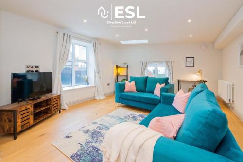 Shrewsbury Apartment | High Quality 2 Bedroom Church Apartment 5 Mins to Town Centre - Free Parking