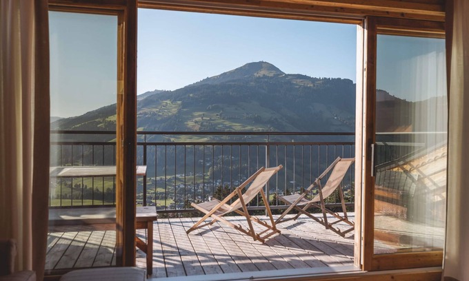 Westendorf Apartment | High-quality lodge with private sauna and dream view right on the ski slope
