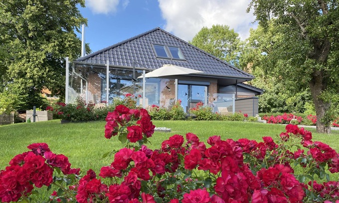 Eckwarden House | High quality, quiet holiday home "Elfriede" in the idyllic Eckwarden, with sauna